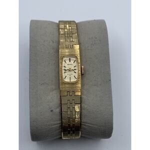 Seiko Vintage Women's Watch 1520-3709 Gold Tone Gold Dial
